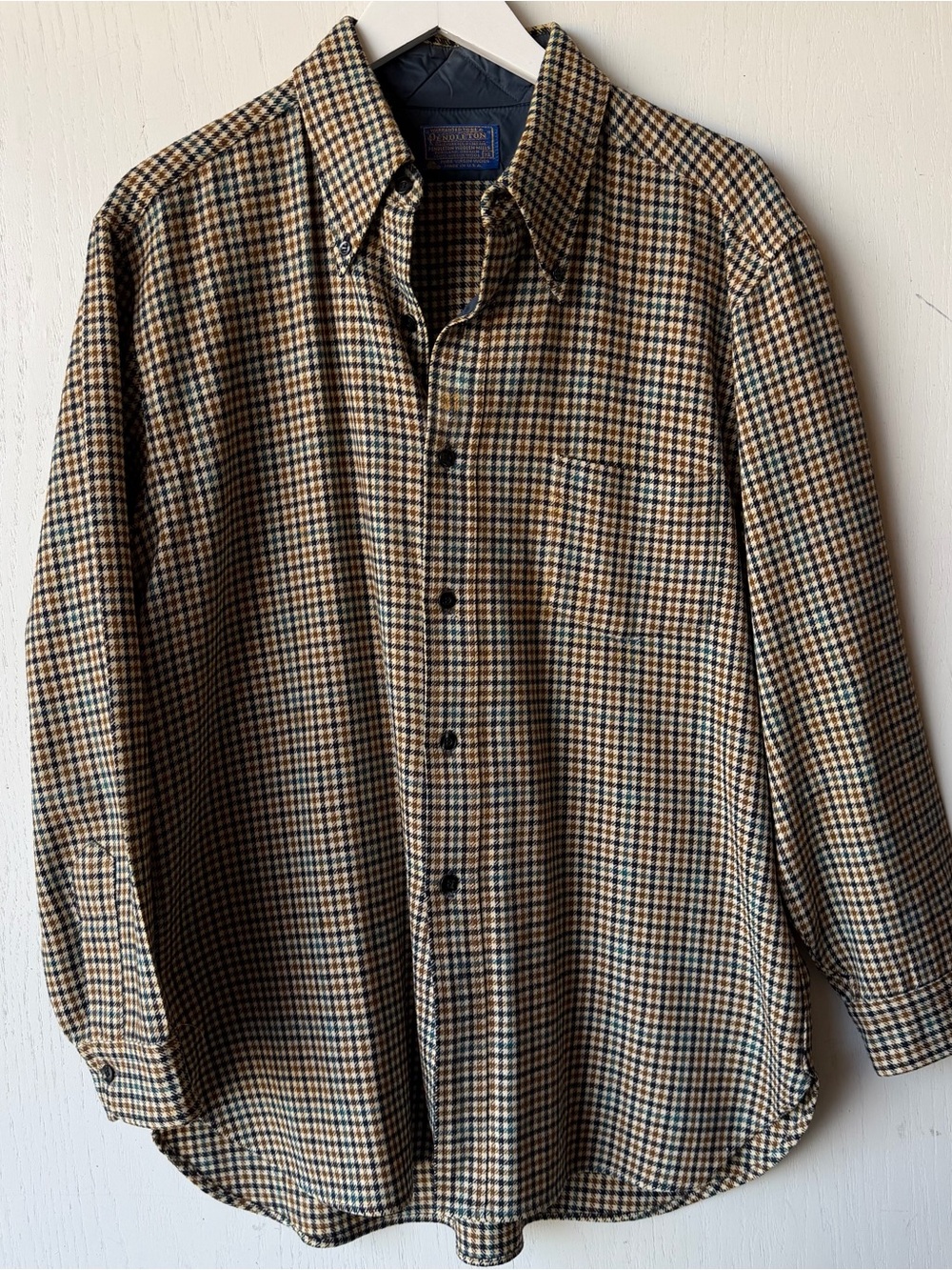 Vintage Pendleton Men's Long Sleeve XL Plaid Shirt Button-Up